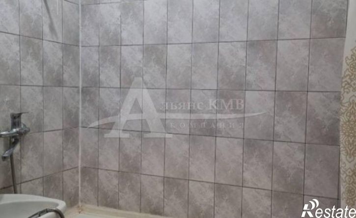 2-комн квартира улица Тронина, 8/1,  д. 8/1