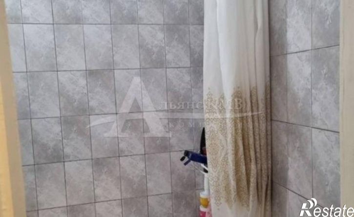 2-комн квартира улица Тронина, 8/1,  д. 8/1