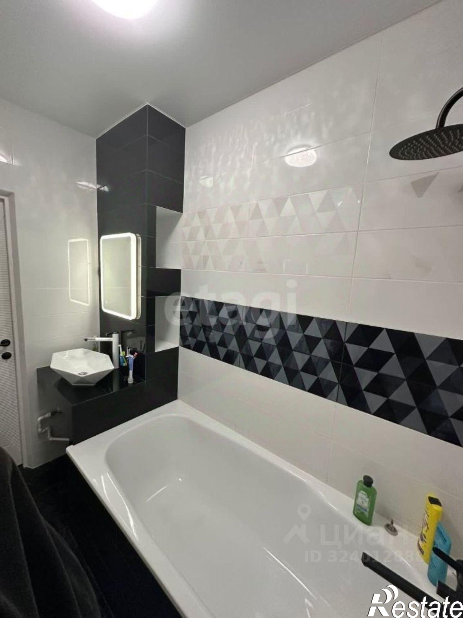 Купить квартиру за 4 640 000 рублей на ул Чистопрудная, 1/1