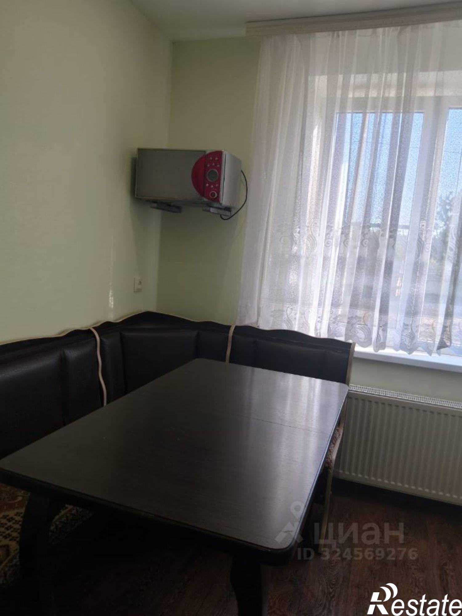 Сдать квартиру за 25 000 рублей на улица Калинина, 165