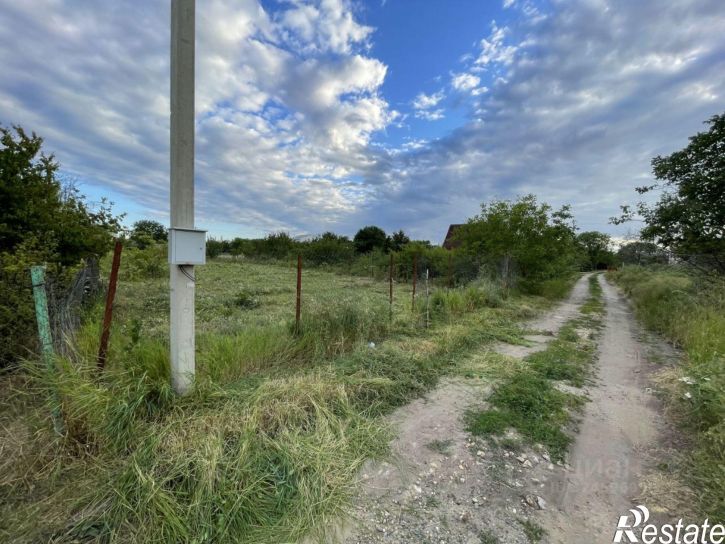 Земельный участок