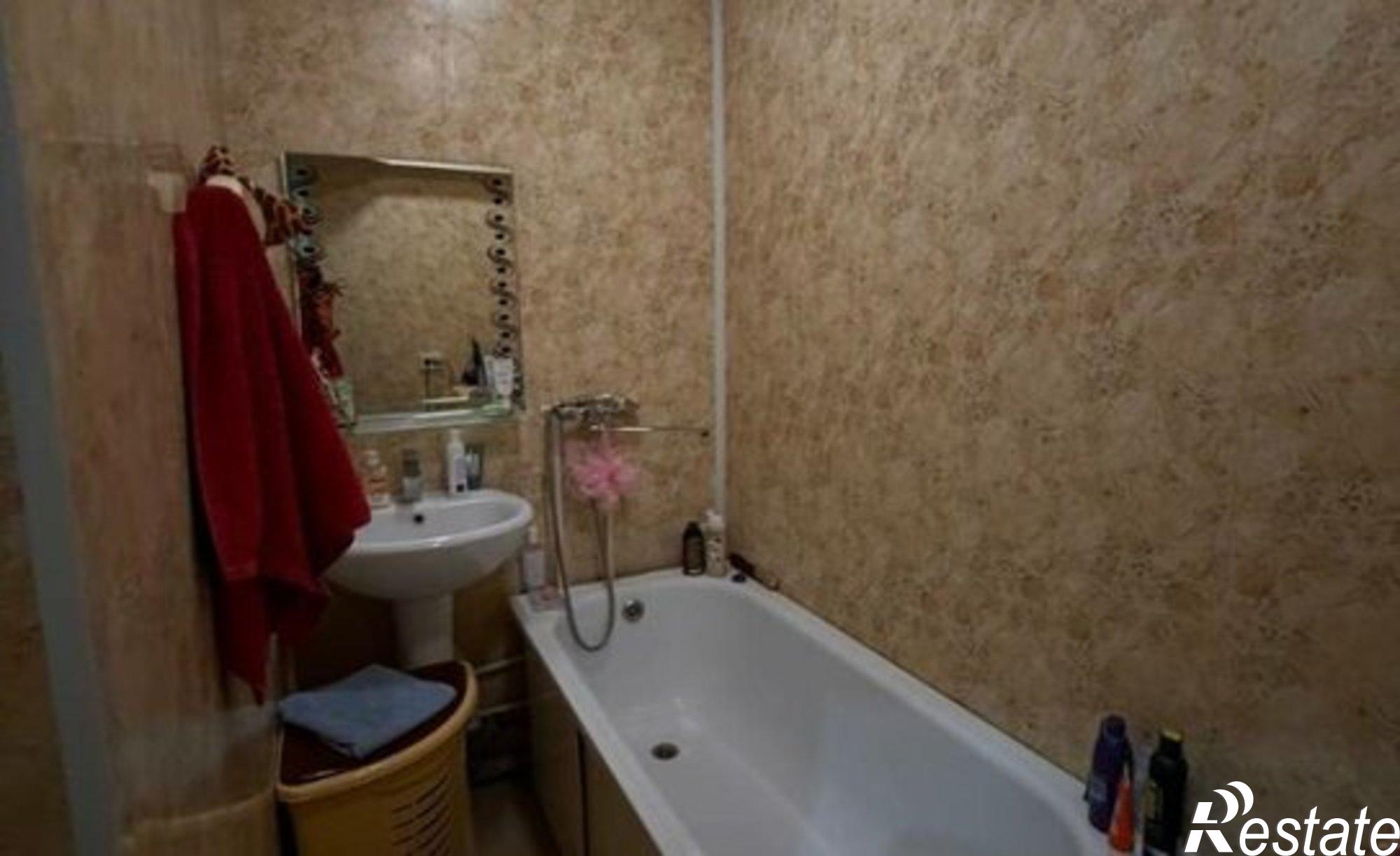 Купить квартиру за 5 250 000 рублей на улица 50 лет Октября, 45