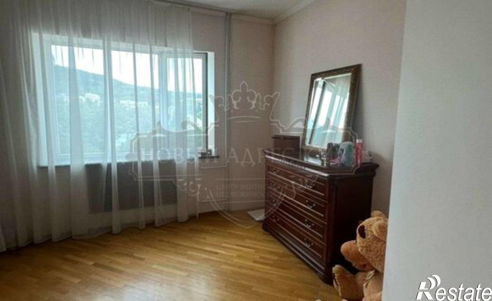 Купить квартиру за 28 000 000 рублей на ул Энгельса, 17