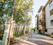 2-комн, 82кв м, этаж 3/3 Тихая улица, 4А