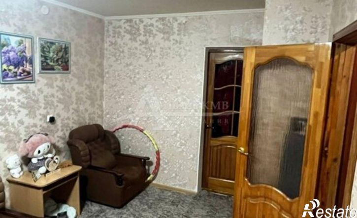 2-комн квартира улица 50 лет Октября, 95,  д. 95