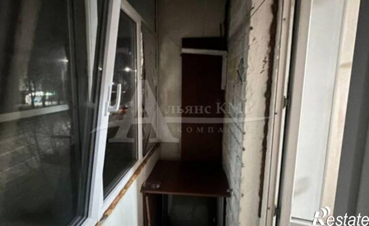 2-комн квартира улица 50 лет Октября, 95,  д. 95