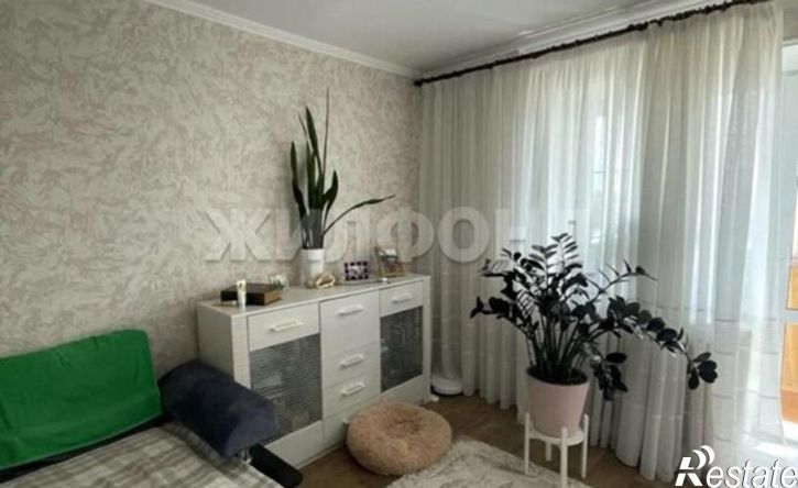 3-комн квартира Георгиевск, улица Тронина, 2