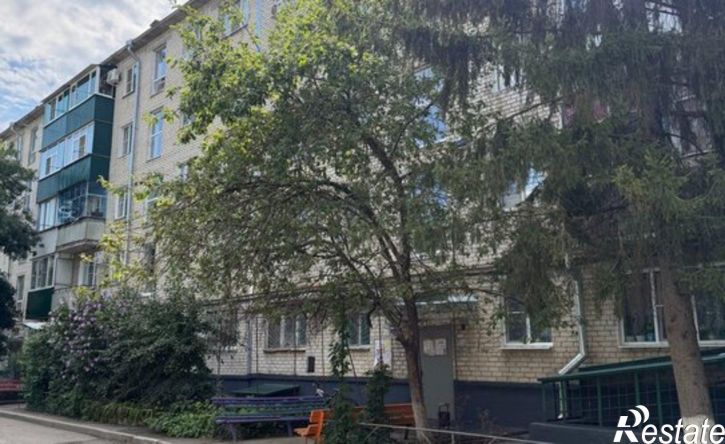 2-комн квартира Невинномысск, Степная улица, 2А