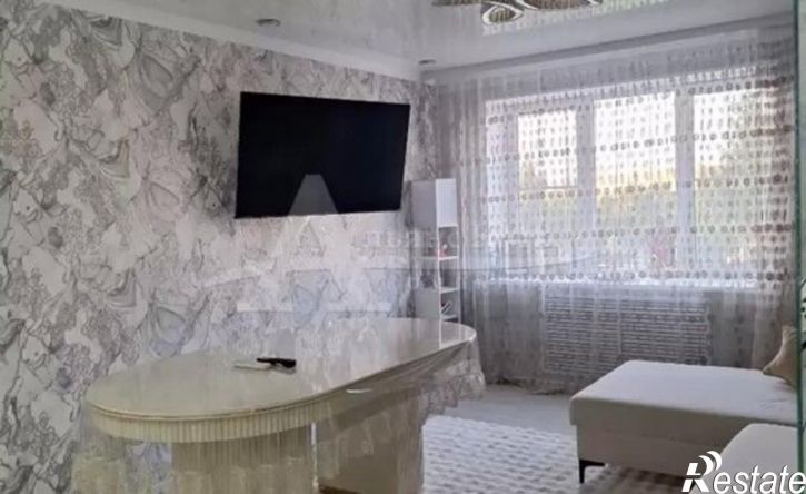 4-комн квартира ул Тронина, 10,  д. 10