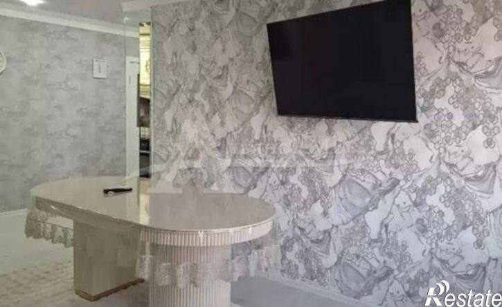 4-комн квартира ул Тронина, 10,  д. 10