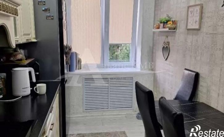 4-комн квартира ул Тронина, 10,  д. 10