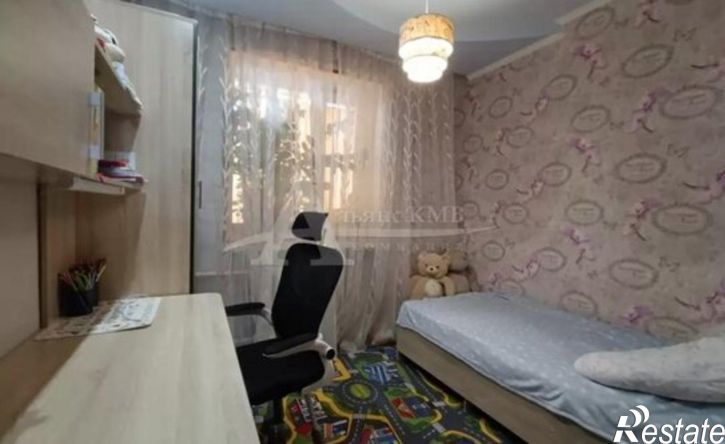 4-комн квартира ул 50 лет Октября, 74,  д. 74