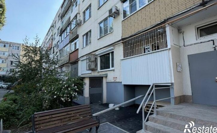 2-комн квартира Невинномысск, улица 3-го Интернационала, 1
