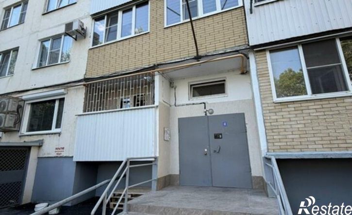 2-комн квартира Невинномысск, улица 3-го Интернационала, 1