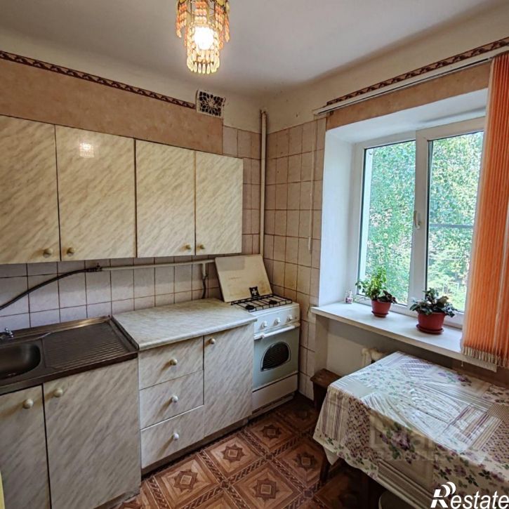 2-комн квартира мкр СНИИСХ, 2,  д. 2
