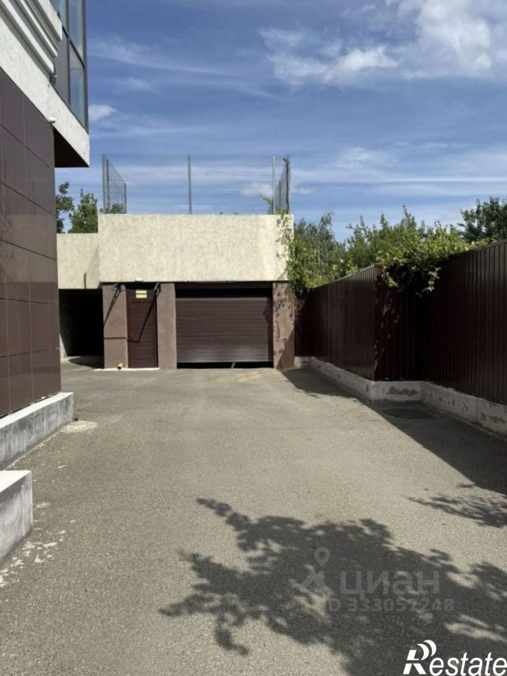 Гараж/парковка Ставрополь, улица Розы Люксембург, 32