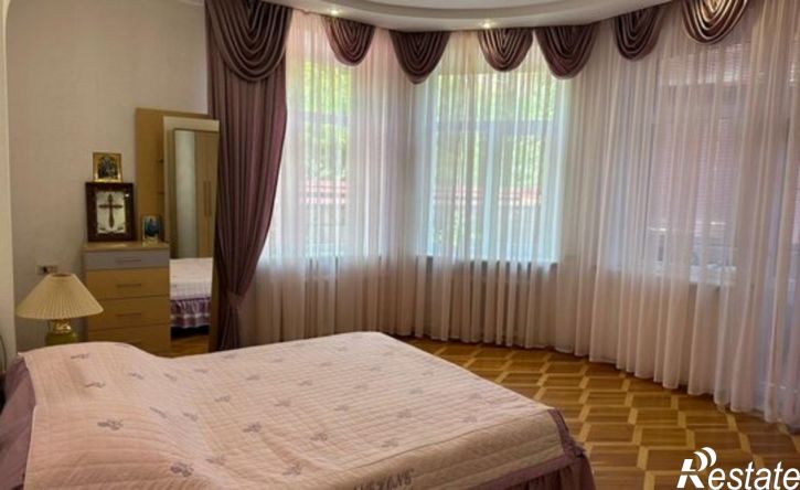 4-комн квартира Ессентуки, улица Маяковского, 18