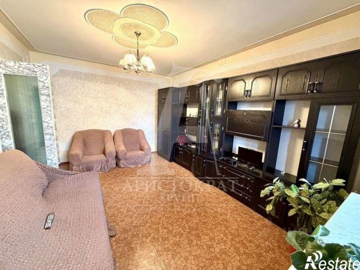2-комн квартира улица Мира,дом 44