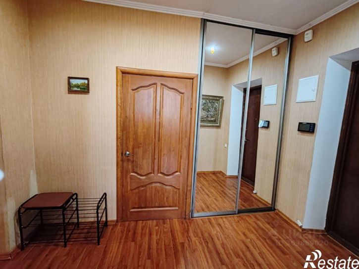 3-комн квартира ул Павлова, 8,  д. 8