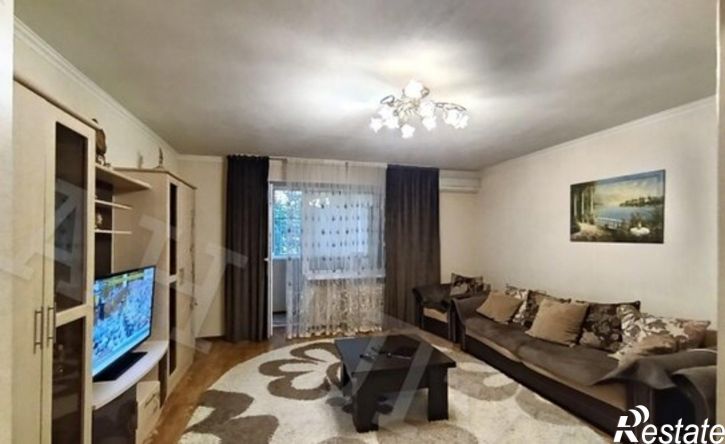 3-комн квартира Будённовск, 8-й микрорайон, 3