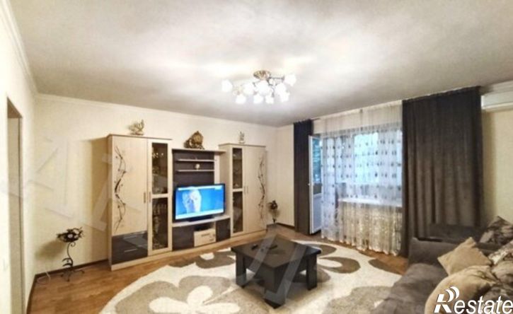 3-комн квартира Будённовск, 8-й микрорайон, 3
