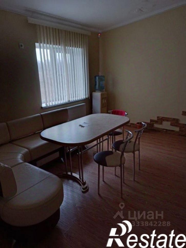 Отдельное здание улица Калинина, 372,  д. 372