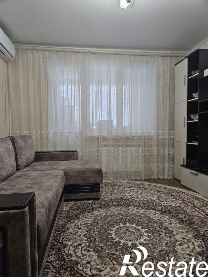 2-комн квартира Октябрьская улица, 102,  д. 102