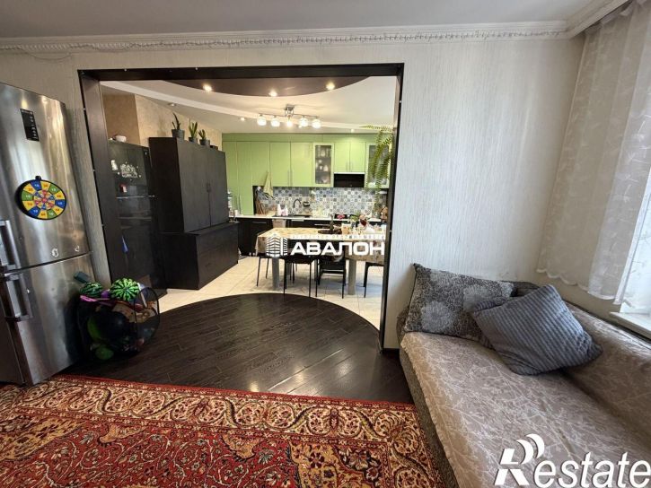 3-комн квартира улица Яблонька, 38,  д. 38