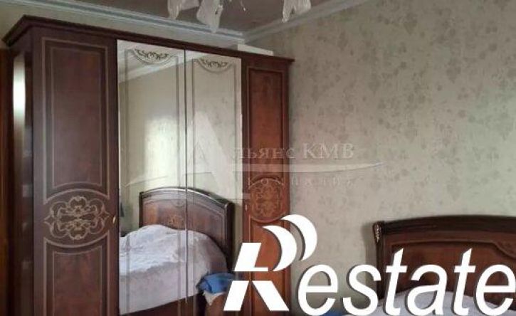 4-комн квартира улица Тронина, 10,  д. 10