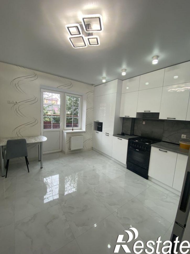 2-комн квартира Ленина ул, 16
