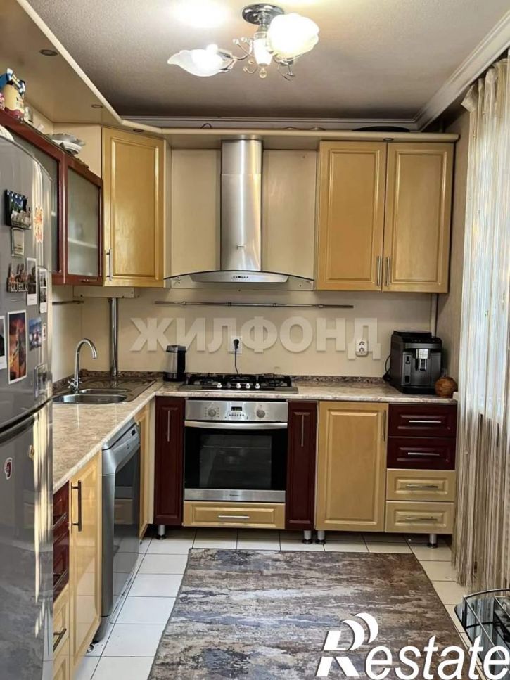 3-комн квартира Светлая улица, д.4
