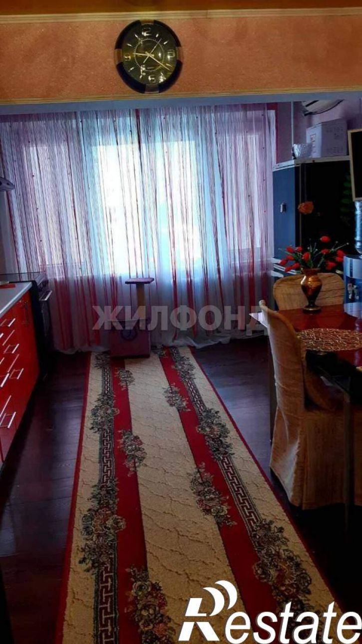 3-комн квартира Калинина улица, д.11