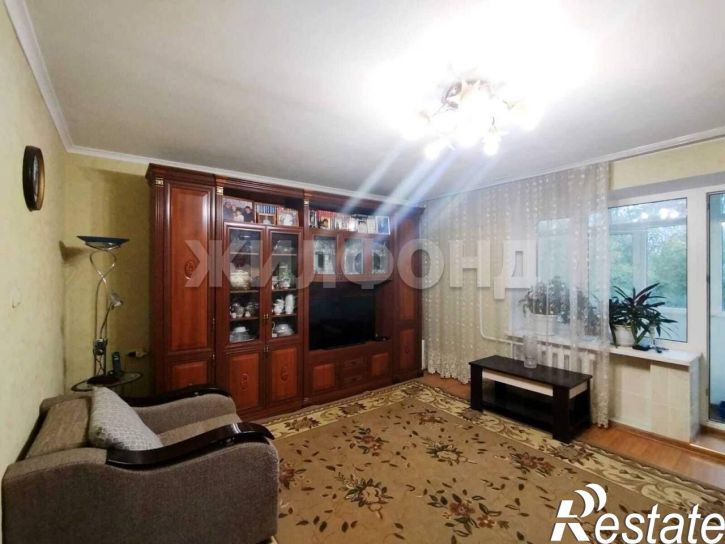 3-комн квартира Дзержинского улица, д.27