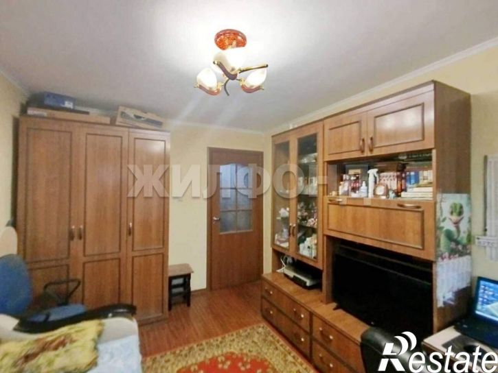 3-комн квартира Дзержинского улица, д.27