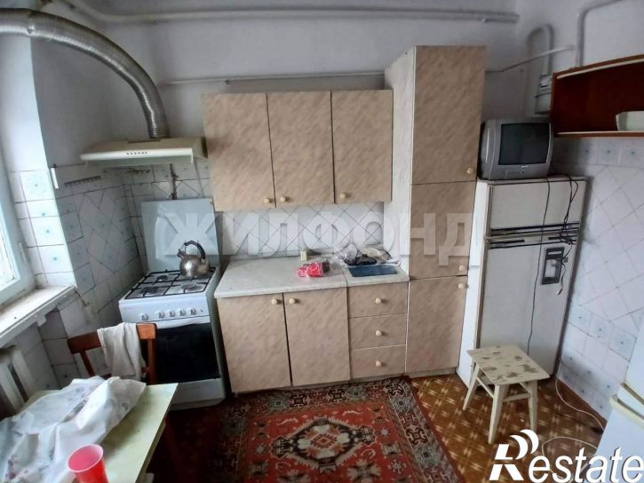 3-комн квартира Калинина улица, д.зд101