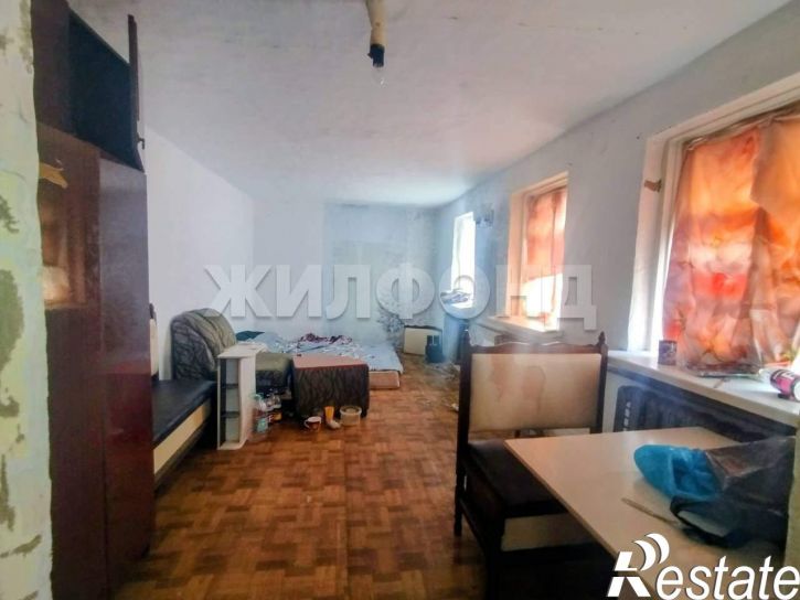 4-комн квартира Воровского улица, д.8б