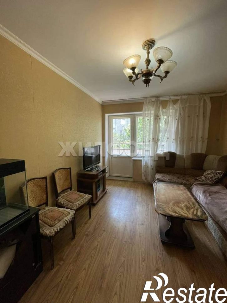 3-комн квартира Тронина улица, д.1