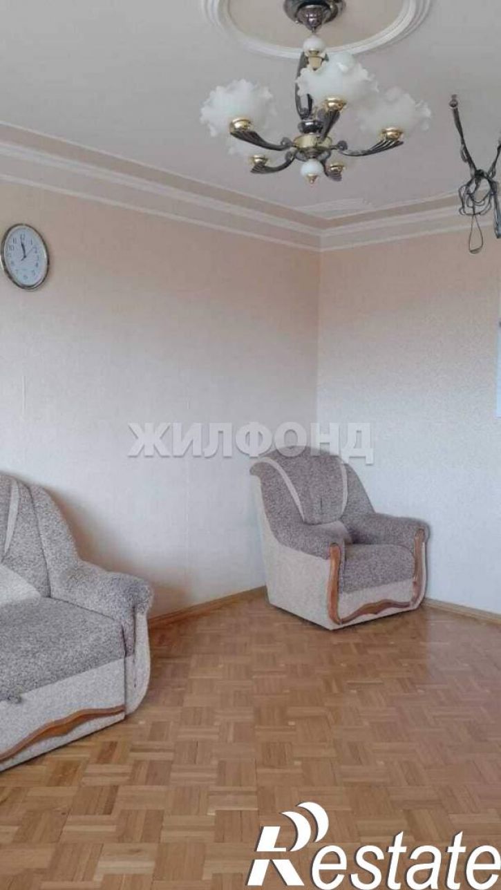 4-комн квартира Тронина улица, д.11