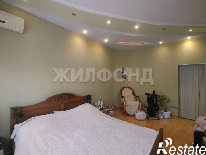 4-комн квартира Лермонтова улица, влд17