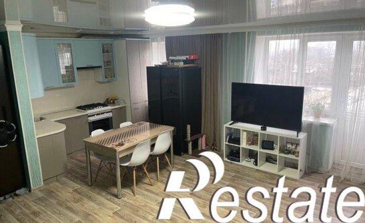 4-комн квартира улица Ротенко, 23,  д. 23