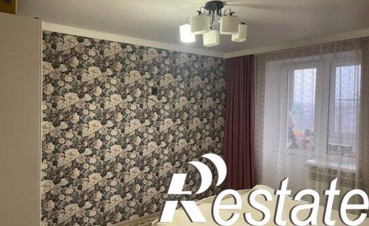 4-комн квартира улица Ротенко, 23,  д. 23