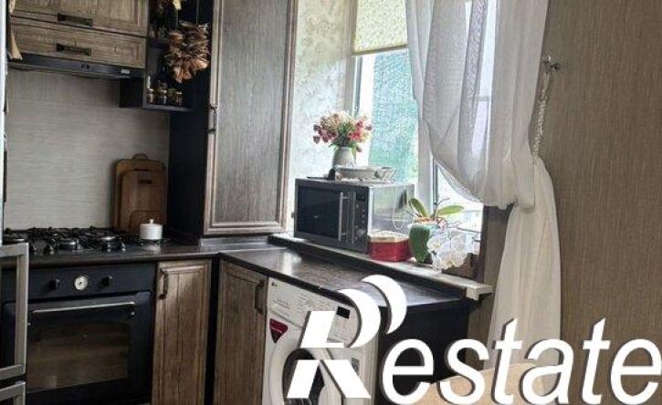 2-комн квартира улица Войтика, 33,  д. 33