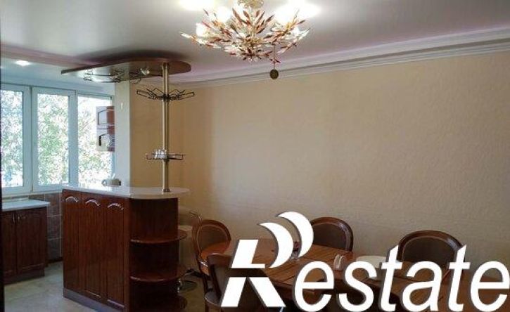 3-комн квартира улица Космонавтов, 26А,  д. 26А