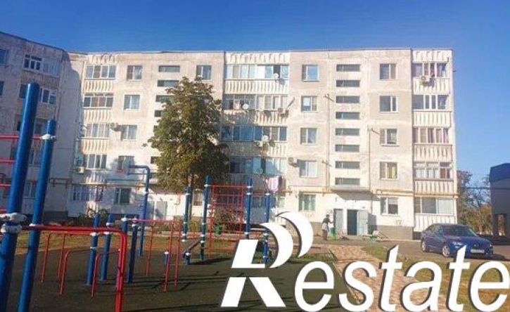 3-комн квартира площадь Строителей, 18,  д. 18