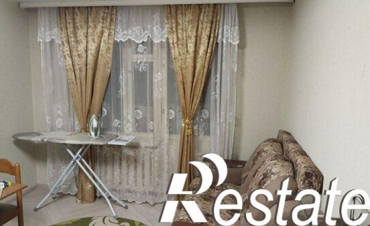 4-комн квартира улица Космонавтов, 32,  д. 32